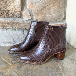 *Brand New* Vince Camuto Faux Crocodile Booties Size 6.5